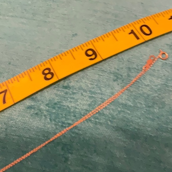 10k gold delicate curb chain - 20” long - Picture 3 of 5